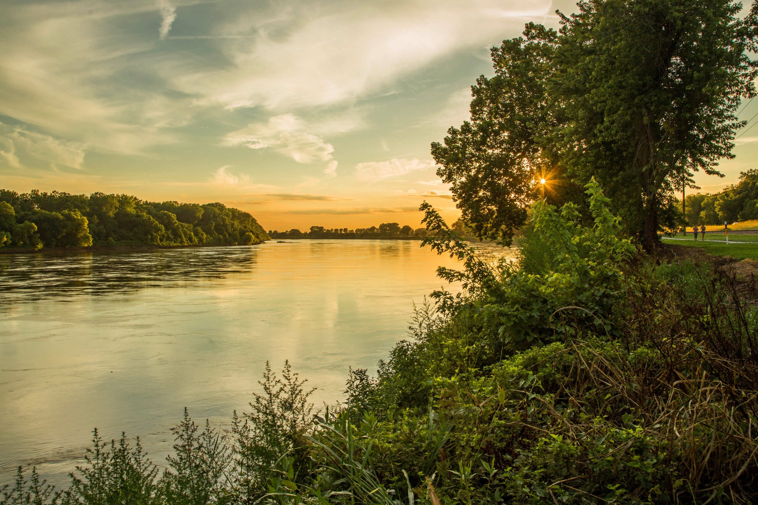 Travel Healthcare Jobs in Missouri Missouri River near Parkville, MO